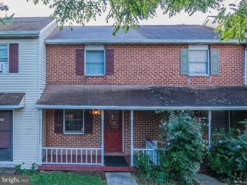 139 Bungalow Rd, West Enola, PA 17025-2313