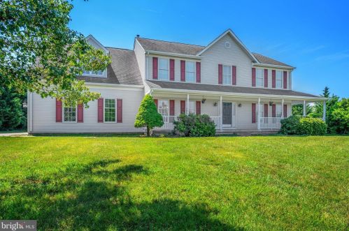 6087 Balls Mill Rd, Midland, VA 22728-1915