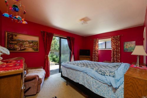 660 Hawthorne Ln, Willits CA  95490-3321 exterior