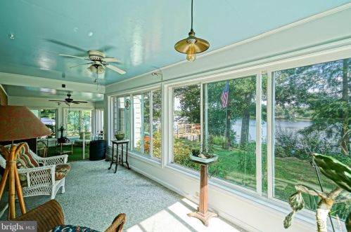 126 Lakeside Dr, Laurel DE  19956-1144 exterior