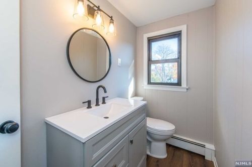 452 Rdg Rd, West Milford Lakes NJ  exterior