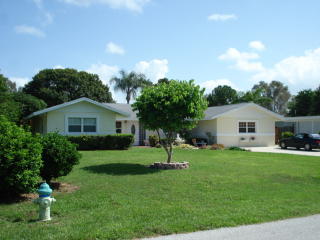 2111 Pine Ter, Sarasota, FL 34231-4429