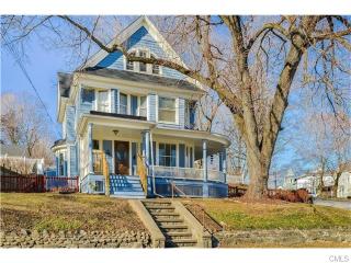 73 Wooster St, Danbury, CT 06810-7823