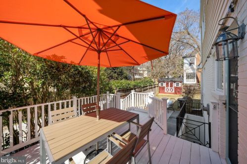 5900 31 Pl, Washington DC 20015-1676 exterior