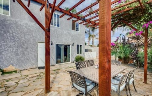 3895 Newton Ave, San Diego CA  92113-3226 exterior