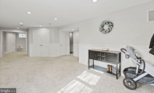 518 Fortress Cir, Leesburg VA  20175-8929 exterior