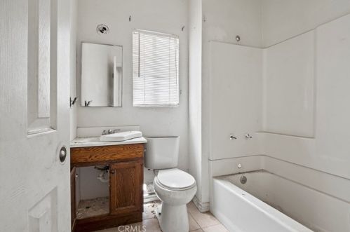 5041 Avenue, Lancaster CA  93534-7428 exterior