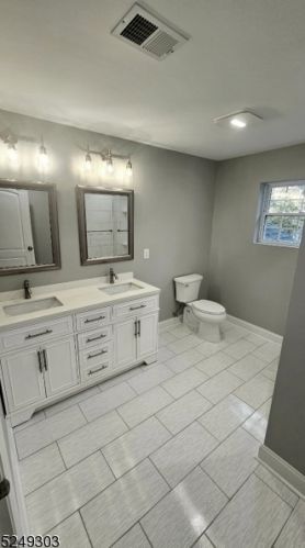 18 Old Stirling Rd, Warren NJ  07059-5810 exterior