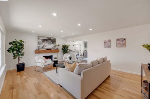 6424 Nepo Ct, San Jose, CA 95119-1621