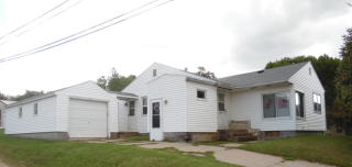 1015 20th St, Auburn, NE 68305-2605