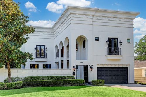 4911 Holly St, Bellaire, TX 77401-5714