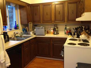 6250 Island Dr, Canton OH  44718-1345 exterior