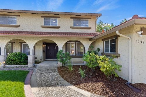 1238 Steven Dr, West Pittsburg CA  94565-6415 exterior