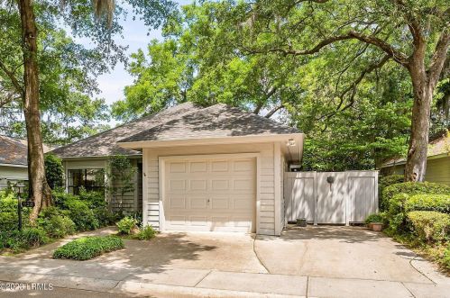 920 Oyster Cove Rd, Beaufort, SC 29902-6166