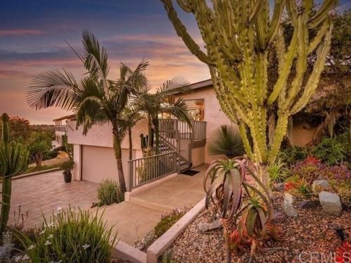 3456 Baker St, San Diego, CA 92117-6018