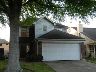 2034 Greenwest Dr, Missouri City TX  77489-4010 exterior