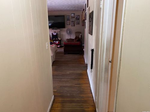 1111 Straight Path, Babylon NY  11704-2311 exterior