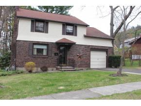 301 Edgewood Rd, Vestal, NY 13850-1203