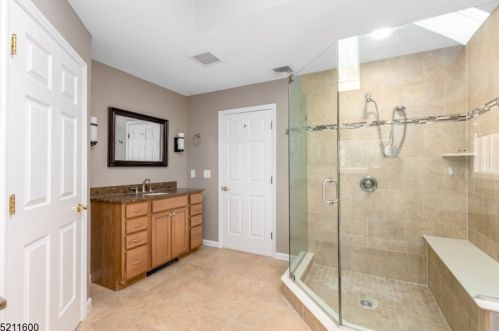 9 Natale Dr, Sparta NJ  07871-3032 exterior