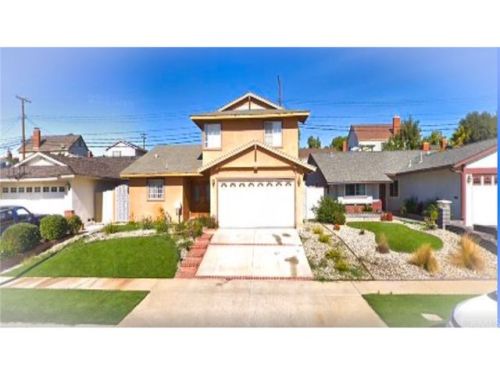 1825 Gladwick St, Long Beach, CA 90746-2507