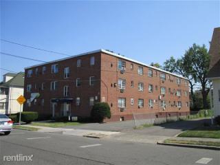 109 Adelaide St, Hartford CT  06114-1840 exterior