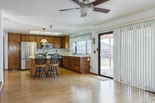 2294 Chester Dr, Penngrove CA  94951-9529 exterior