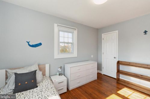 15108 Costa Dr, Woodbridge VA  22193-1647 exterior