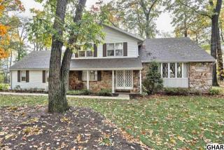 828 Flintlock Ridge Rd, Navy Sup Dpt, PA 17055-4918