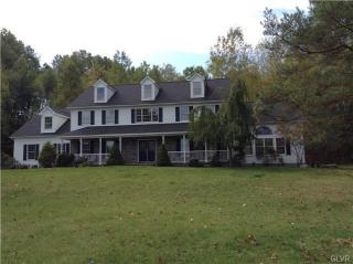 4210 Lower Saucon Rd, Hellertown, PA 18055-3324