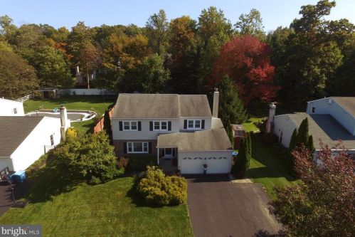 164 Forest Trail Dr, Lansdale, PA 19446-6415