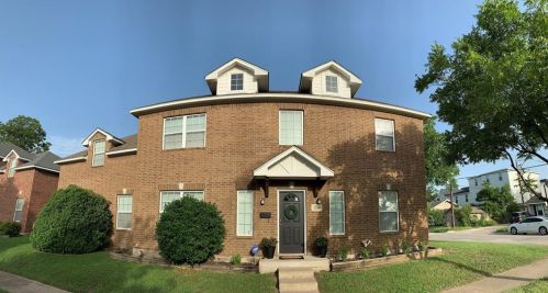 3200 Lubbock Ave, Fort Worth TX  76109-2326 exterior