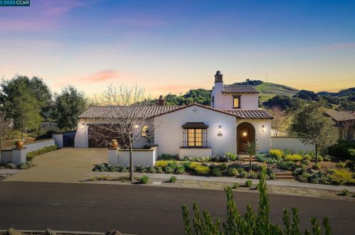 20 Rabble Rd, Orinda CA  94563-3718 exterior