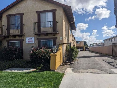565 Moss St, Chula Vista, CA 91911-1738