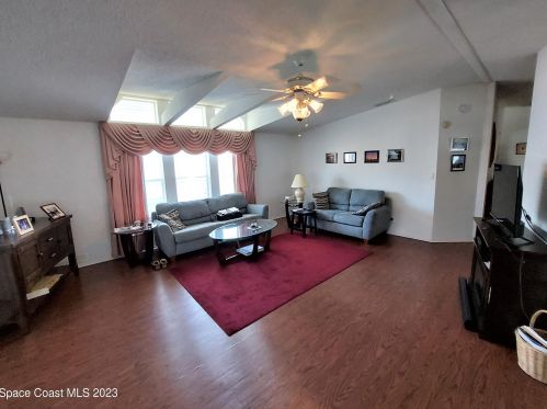 7632 Montauk Ave, Sebastian, FL 32976-7769