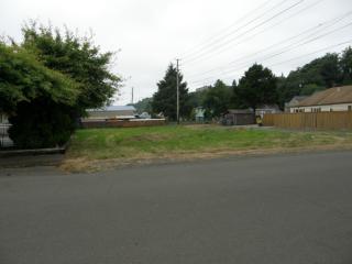 607 Conger St, Ocosta, WA 98520-3708