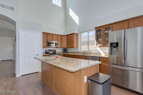 1426 Clark Dr, Gilbert AZ 85297-5273 exterior