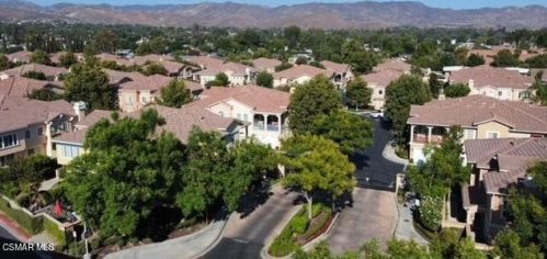 4153 Felipe Ln, Simi Valley CA  93063-1670 exterior