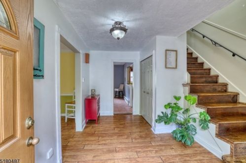 1 Meadowbrook Ter, Sparta NJ  07871-1238 exterior