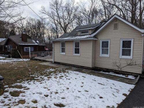 27 Bridge Ln, Yorktown Hgts, NY 10598-6611
