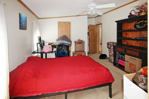 2 Elcona Dr, Keene NH  03431-5706 exterior