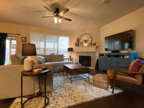 2605 Jackson Dr, Lewisville, TX 75067-8230