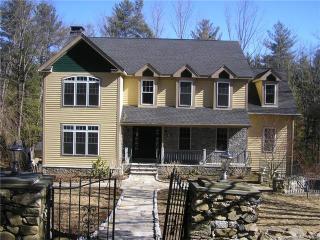 487 Hyerdale Dr, Goshen, CT 06756-2101