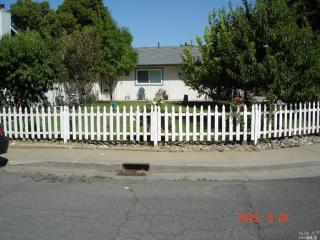 474 Edwards St, Winters, CA 95694-1836