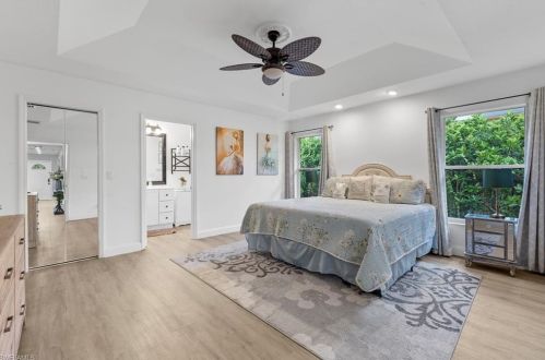 865 105 Ave, Naples FL 34108-1838 exterior