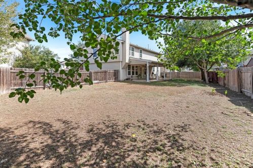 149 Pne Cv, Uhland TX  78640-5842 exterior