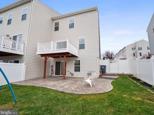 1708 Rockledge Ter, Woodbridge VA  22192-2508 exterior