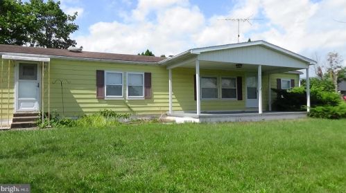 9 Bridgewater Rd, North Newton, PA 17241-9675