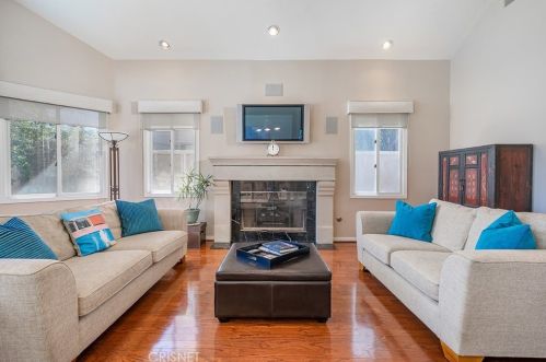 3622 Reina Ct, Calabasas CA exterior