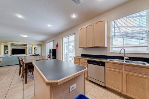 2518 Chapala Dr, Kissimmee FL  34746-3445 exterior