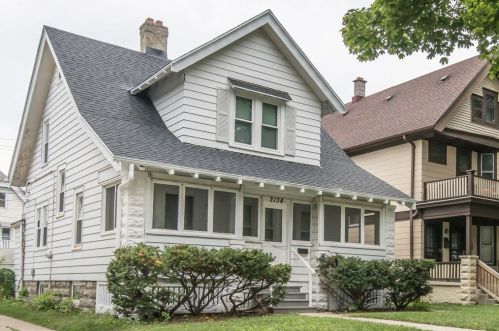 2134 52nd St, Milwaukee WI  53208-1135 exterior